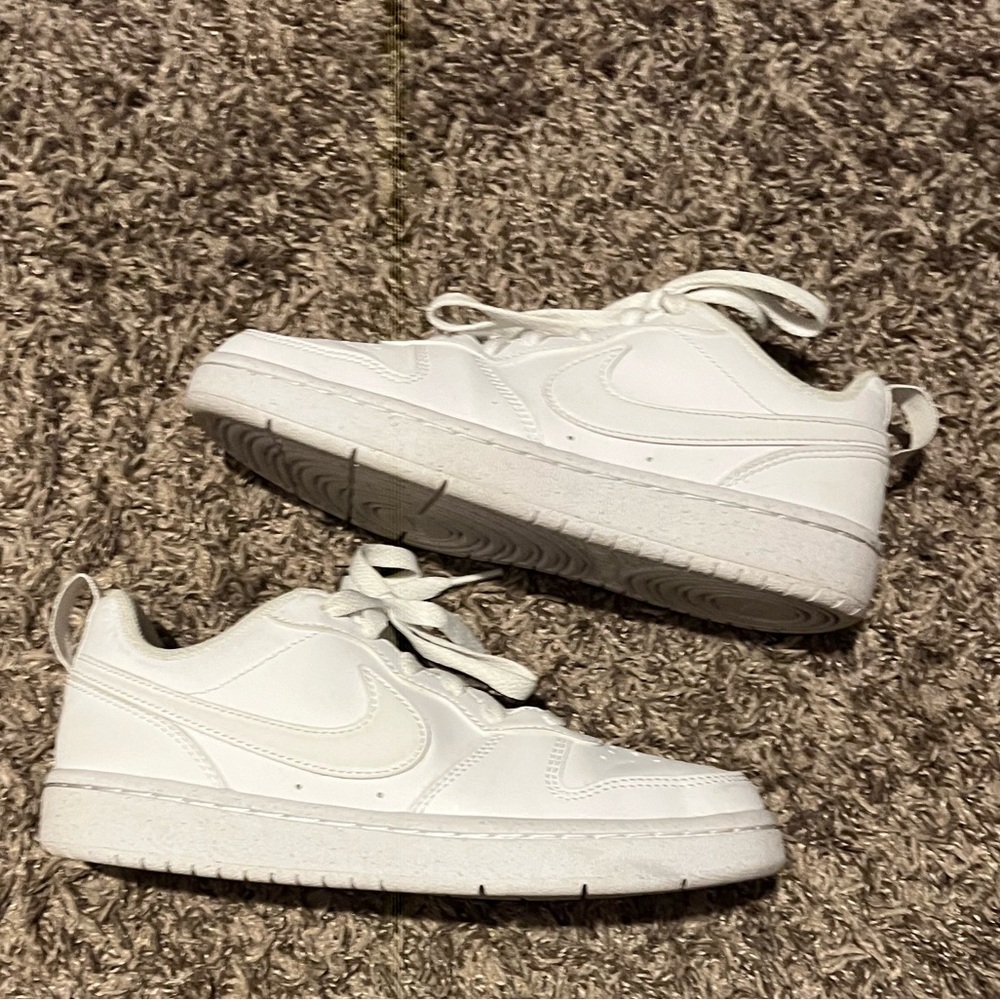 Nike Court Borough Low